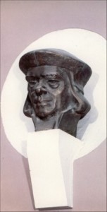 Stanislovas Rapolionis (skulpt. Konstantinas Bogdanas). Iliustr. iš kn.: Vilniaus universitetas dailėje. – Vilnius, 1986.