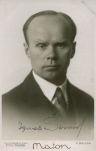 Karlas Baulas. Rašytojas I. Šeinius. Apie 1933 m. Maironio lietuvių literatūros muziejus. Naudojimo teisės: PD. Nuotrauka iš Europeanos