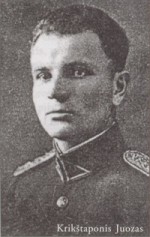 Juozas Krikštaponis. Nuotr. iš kn.: Lietuvos kariuomenės karininkai 1918-1953. – Vilnius, 2004. – T. 4, p. 277.