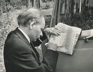 Sigitas Šimkus. Poetas Jonas Strielkūnas. 1981 m. Lietuvos fotomenininkų sąjunga. Naudojimo teisės: CC BY-NC-ND. Nuotrauka iš Europeanos