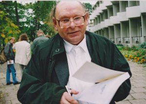 J. Strielkūnas. Apie 2004 m. MLLM F1 21731. Maironio lietuvių literatūros muziejus. Naudojimo teisės: PD. Nuotrauka iš LIMIS